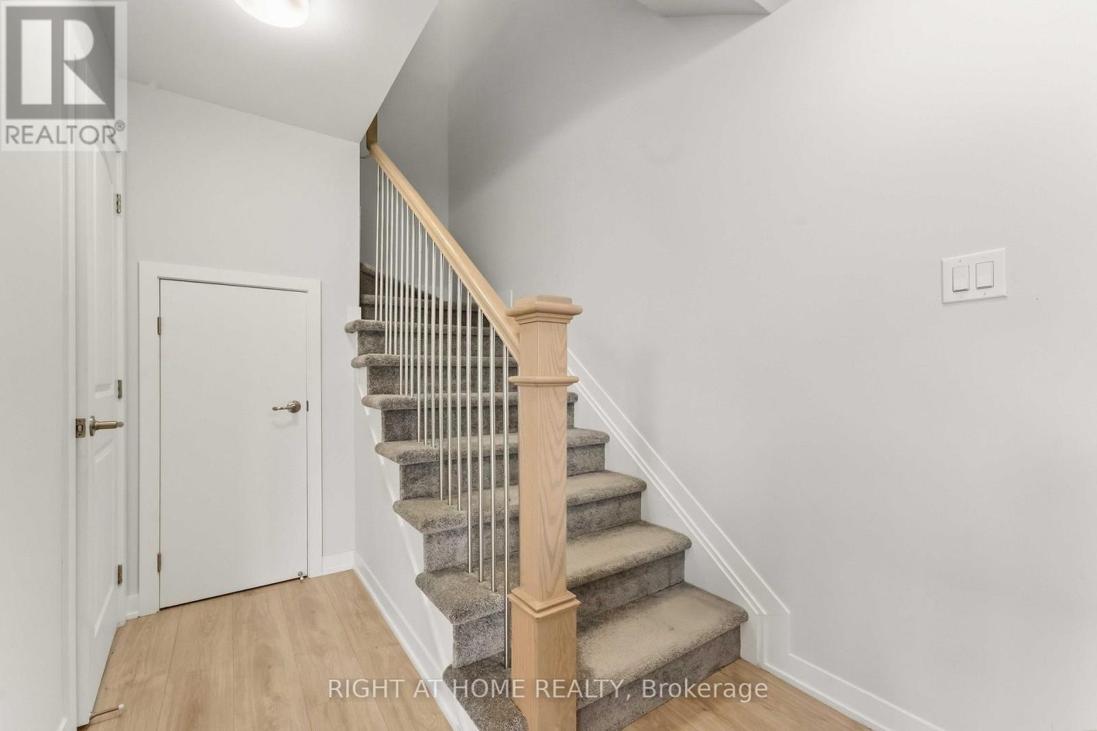 206 Parnian Private, Ottawa, Ontario  K2J 6H3 - Photo 2 - X13796860