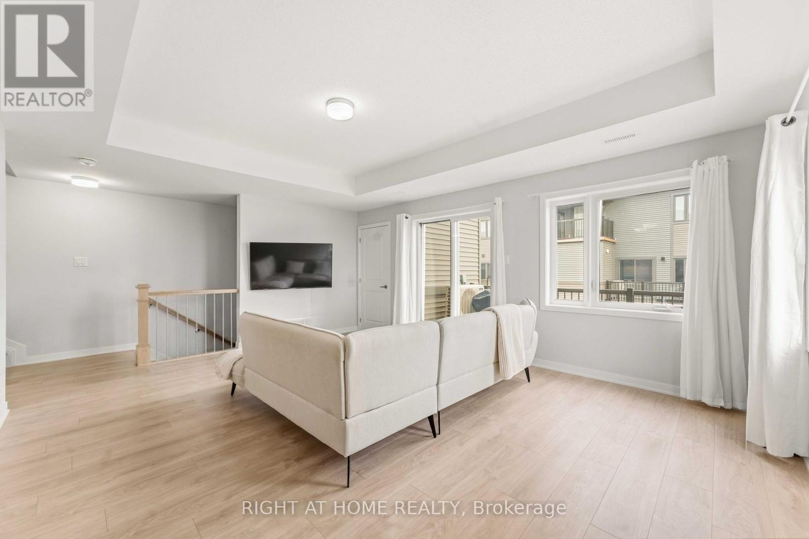 206 Parnian Private, Ottawa, Ontario  K2J 6H3 - Photo 4 - X13796860