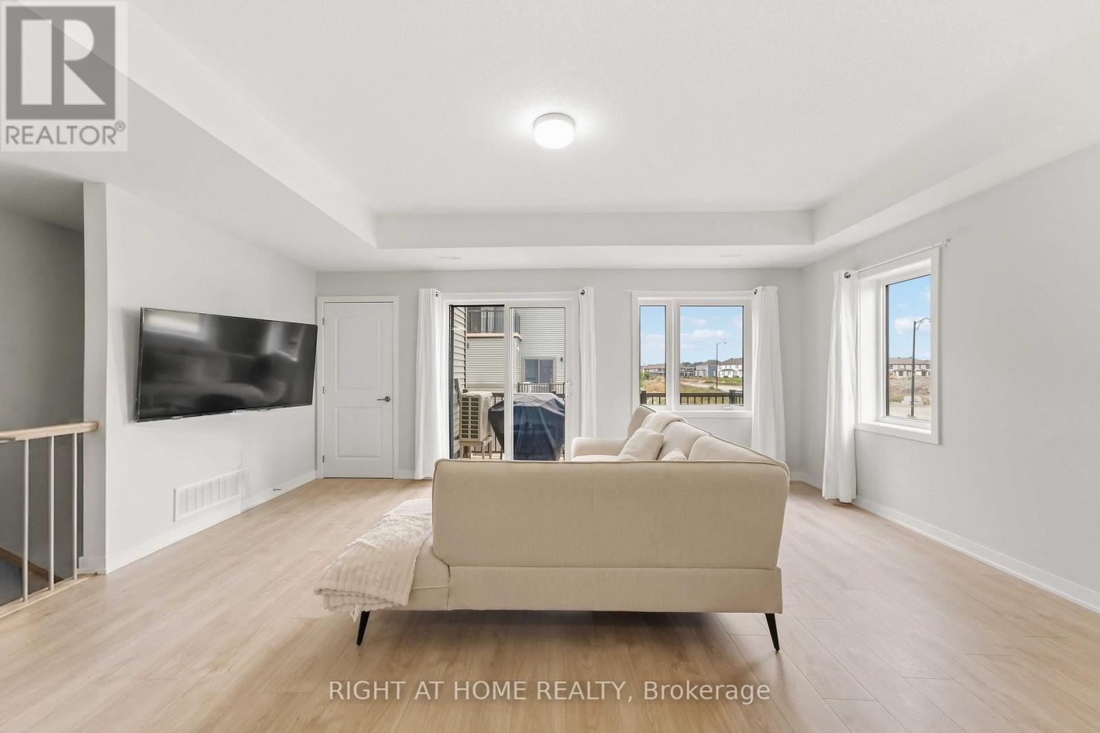 206 Parnian Private, Ottawa, Ontario  K2J 6H3 - Photo 5 - X13796860