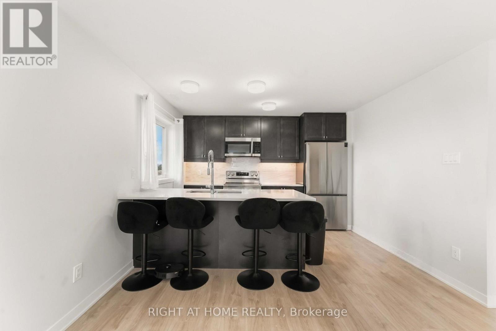 206 Parnian Private, Ottawa, Ontario  K2J 6H3 - Photo 7 - X13796860