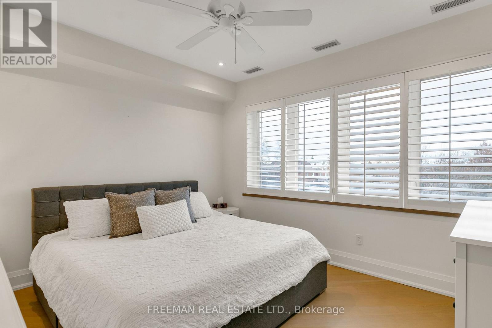 Laneway - 1239 Bloor Street W, Toronto (Dufferin Grove), Ontario  M6H 1N6 - Photo 18 - C13798710