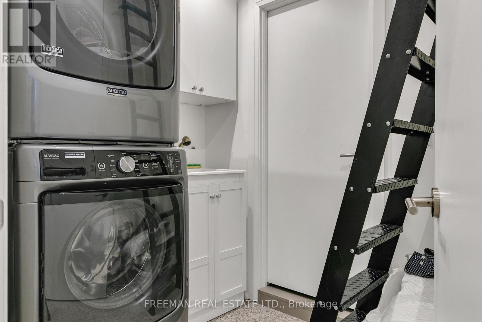 Laneway - 1239 Bloor Street W, Toronto (Dufferin Grove), Ontario  M6H 1N6 - Photo 25 - C13798710