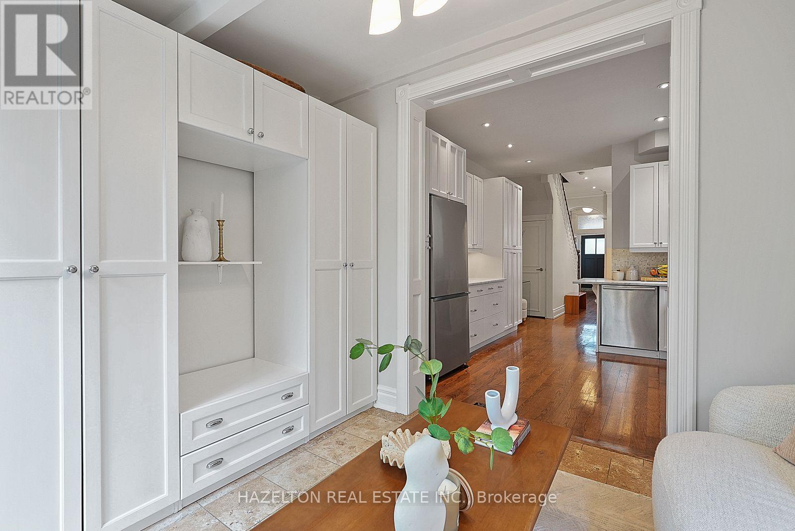 68 Montrose Avenue, Toronto, Ontario  M6J 2T7 - Photo 14 - C13798812