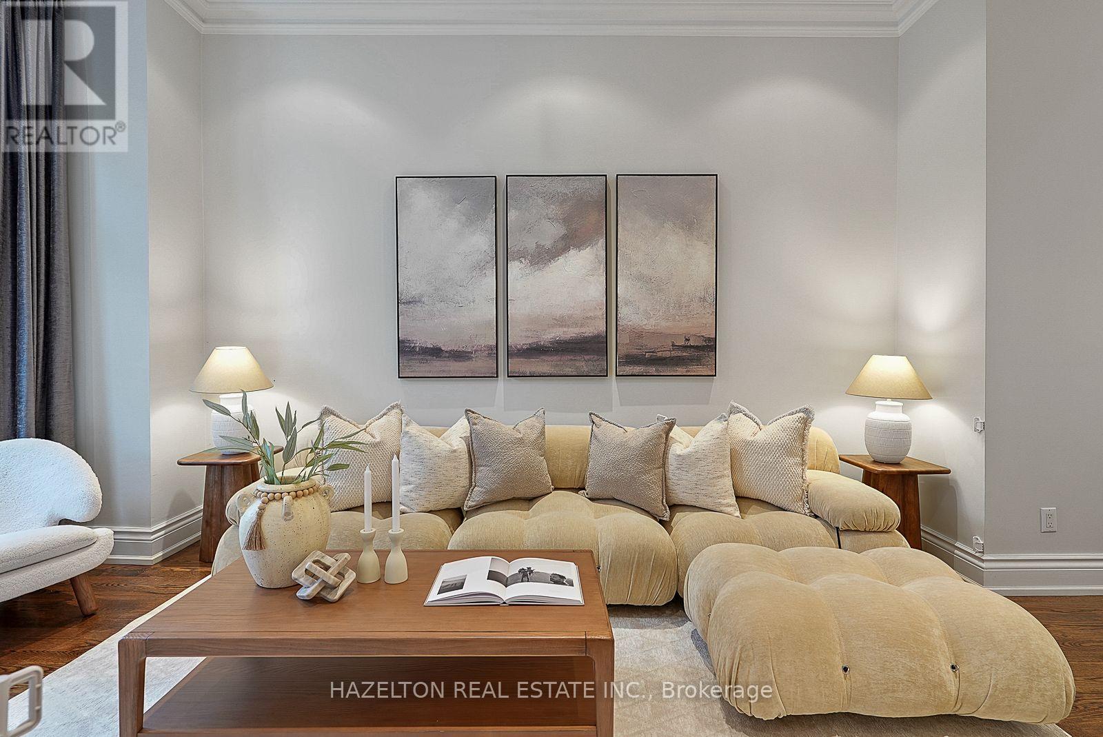 68 Montrose Avenue, Toronto, Ontario  M6J 2T7 - Photo 3 - C13798812