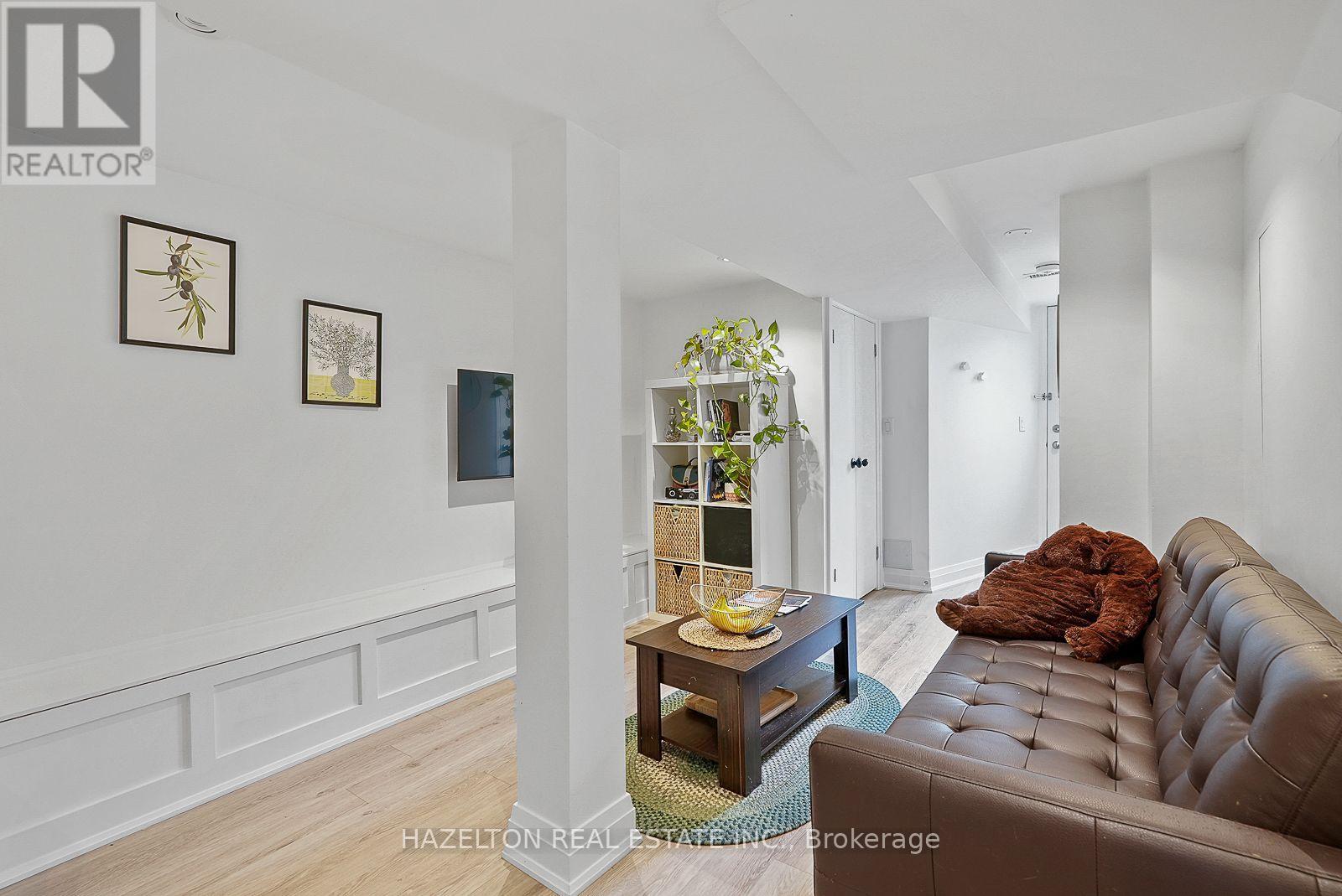68 Montrose Avenue, Toronto, Ontario  M6J 2T7 - Photo 35 - C13798812