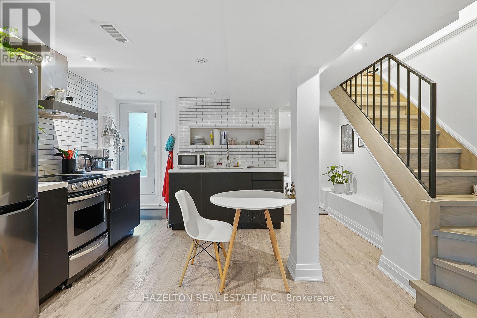 68 Montrose Avenue, Toronto, Ontario  M6J 2T7 - Photo 36 - C13798812