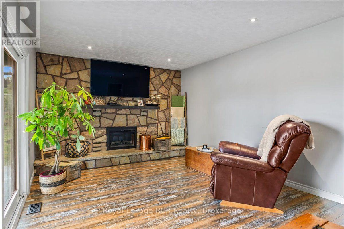 144 2nd Street, Hanover, Ontario  N4N 1A2 - Photo 14 - X13798656