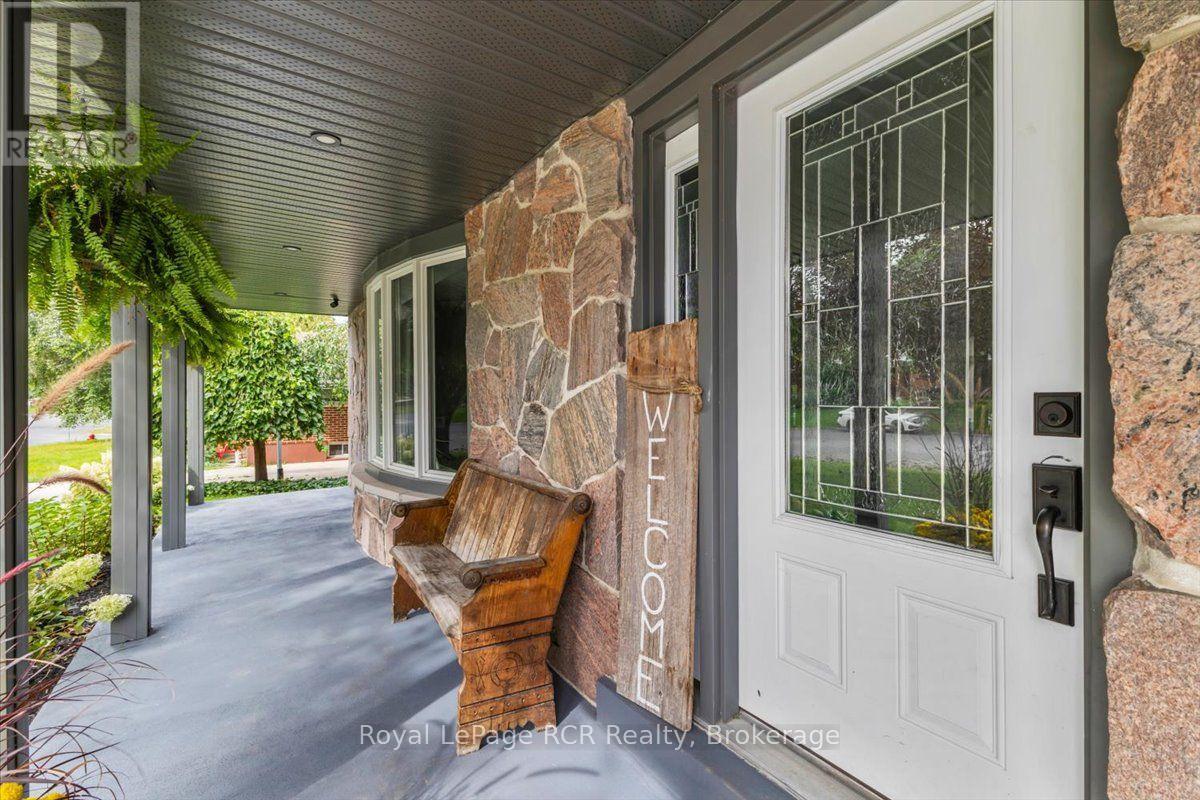 144 2nd Street, Hanover, Ontario  N4N 1A2 - Photo 4 - X13798656