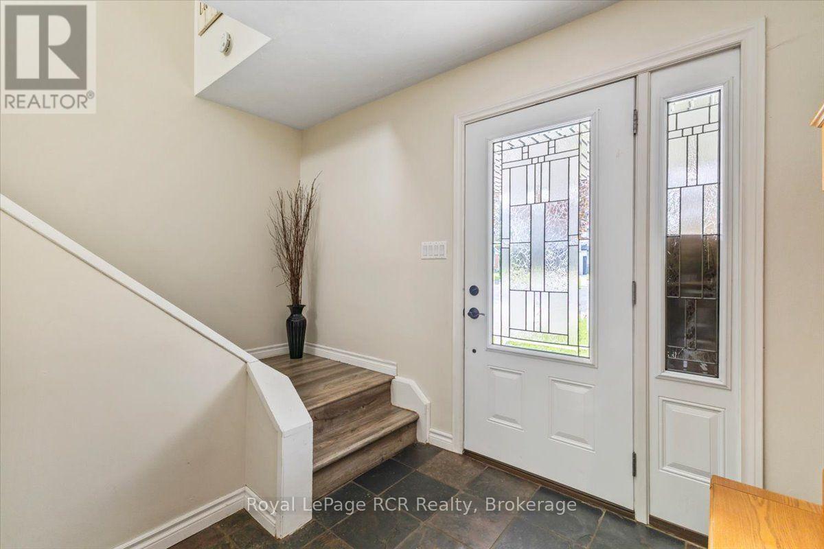 144 2nd Street, Hanover, Ontario  N4N 1A2 - Photo 6 - X13798656