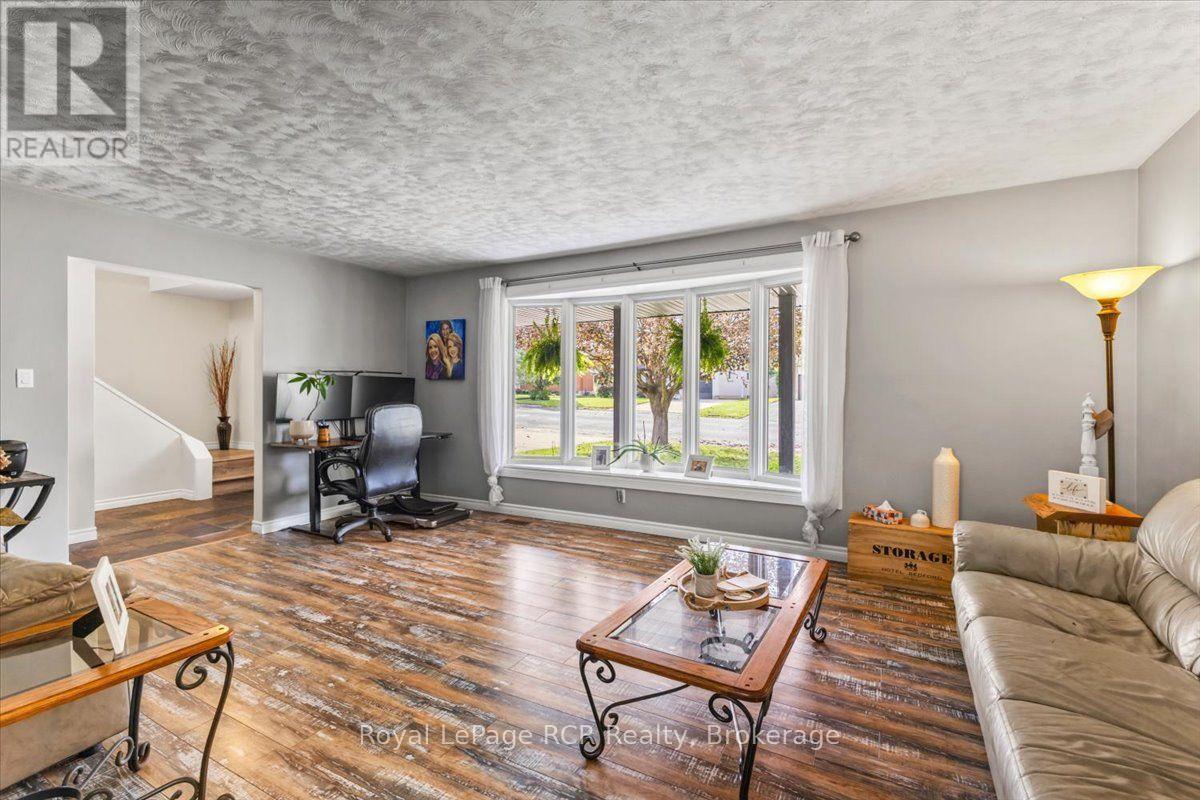 144 2nd Street, Hanover, Ontario  N4N 1A2 - Photo 7 - X13798656