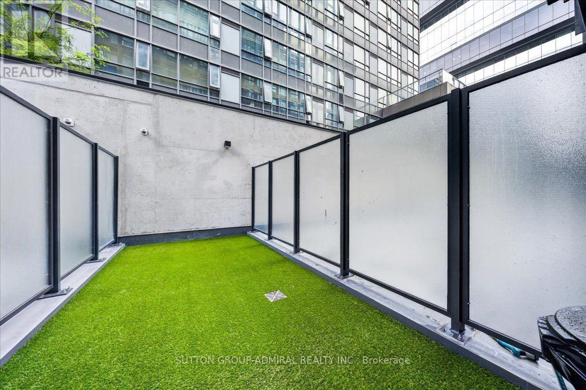 2202 - 284 King Street E, Toronto, Ontario  M5A 1K4 - Photo 30 - C13798794