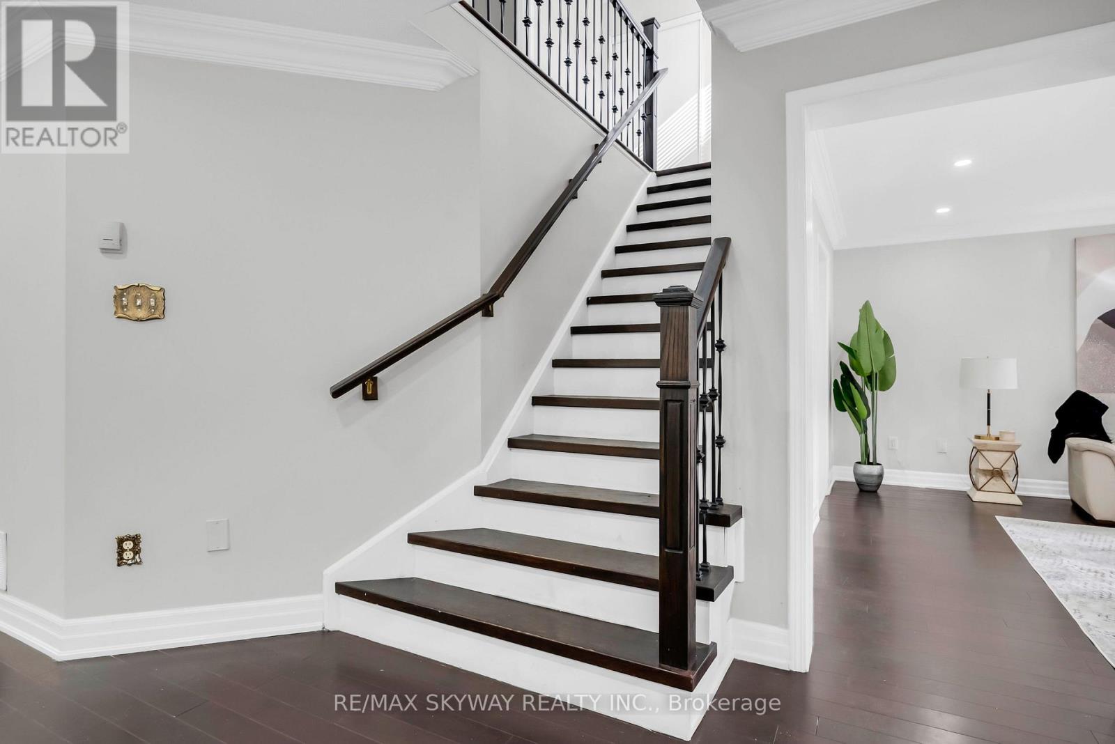 6214 Miriam Way, Mississauga (Lisgar), Ontario  L5N 8J6 - Photo 23 - W13798770