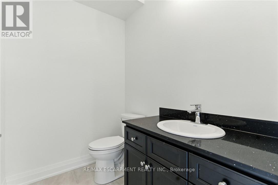 4 Clear Valley Lane, Hamilton, Ontario L0R 1W0 - Photo 9 - X13496322