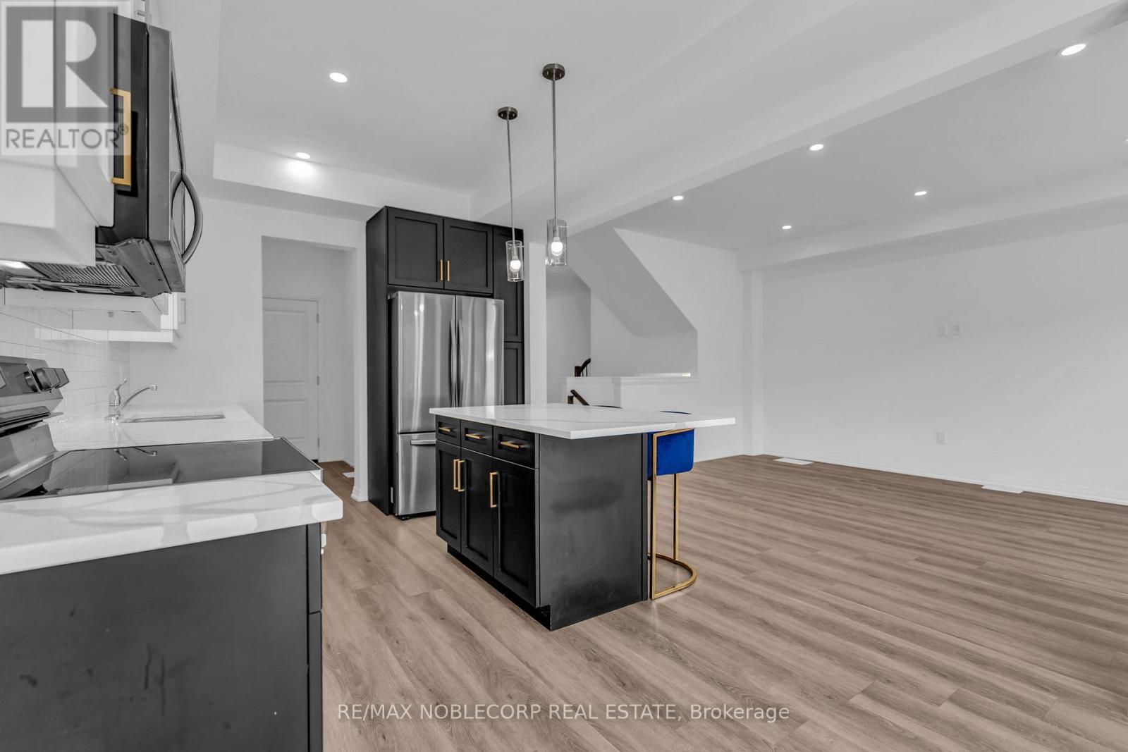 7396 Matteo Drive, Niagara Falls, Ontario  L2H 3T3 - Photo 11 - X13798700