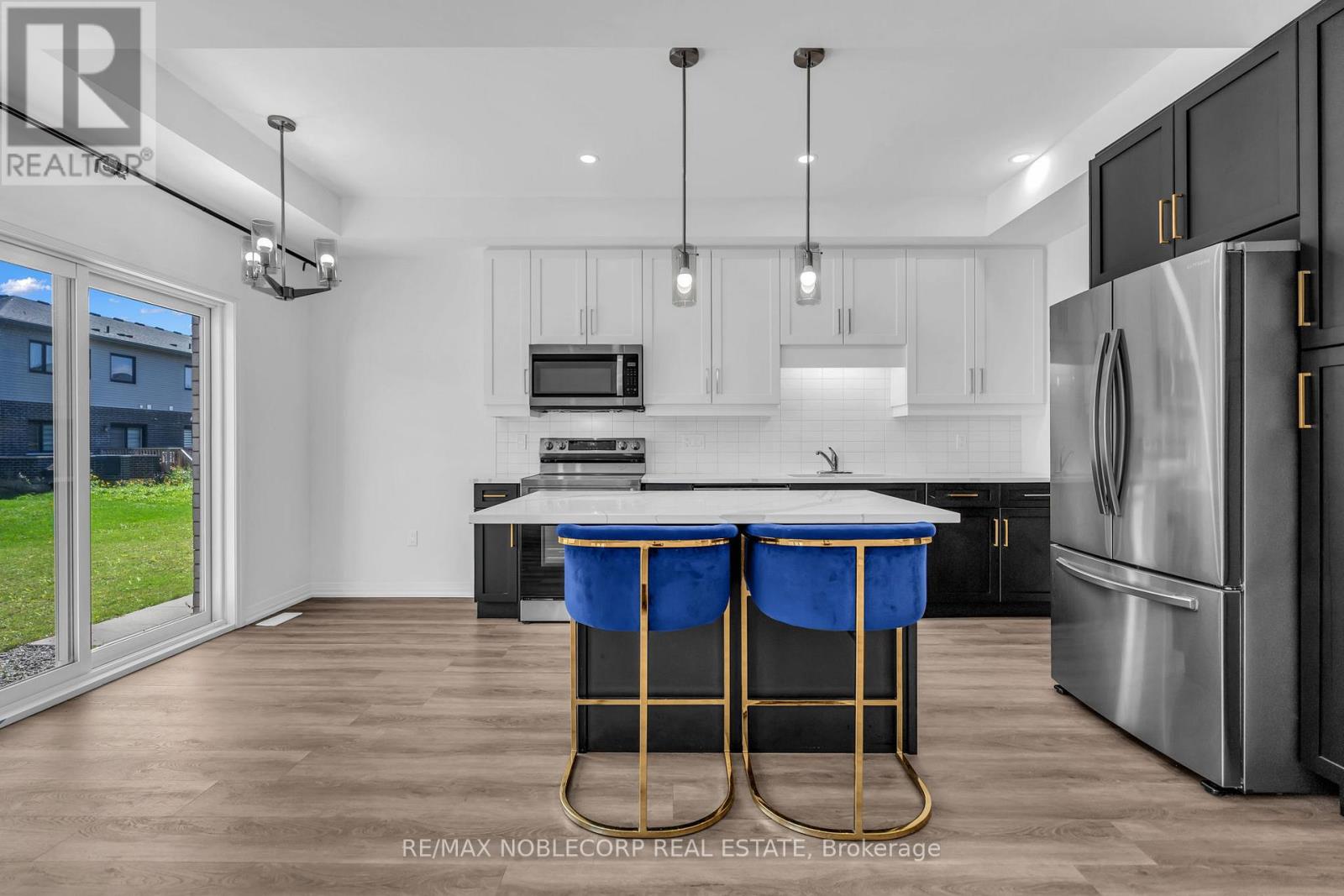 7396 Matteo Drive, Niagara Falls, Ontario  L2H 3T3 - Photo 9 - X13798700