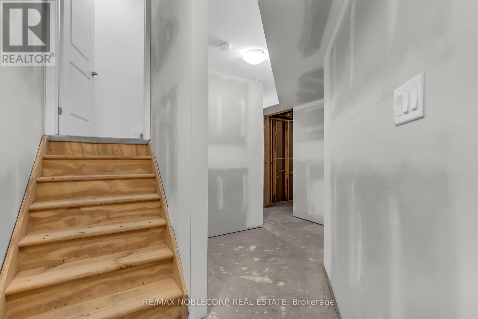 7396 Matteo Drive, Niagara Falls, Ontario L2H 3T3 - Photo 25 - X13798738