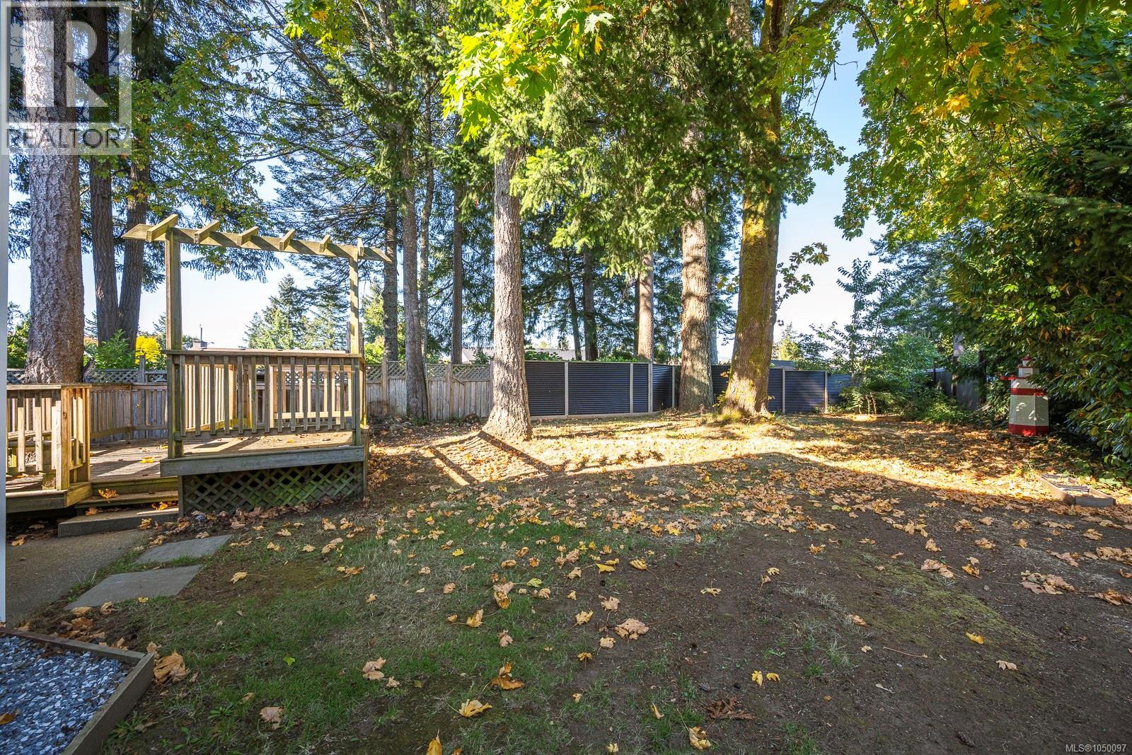 B 4657 Valecourt Cres, Courtenay, British Columbia  V9N 7W6 - Photo 2 - 1050097