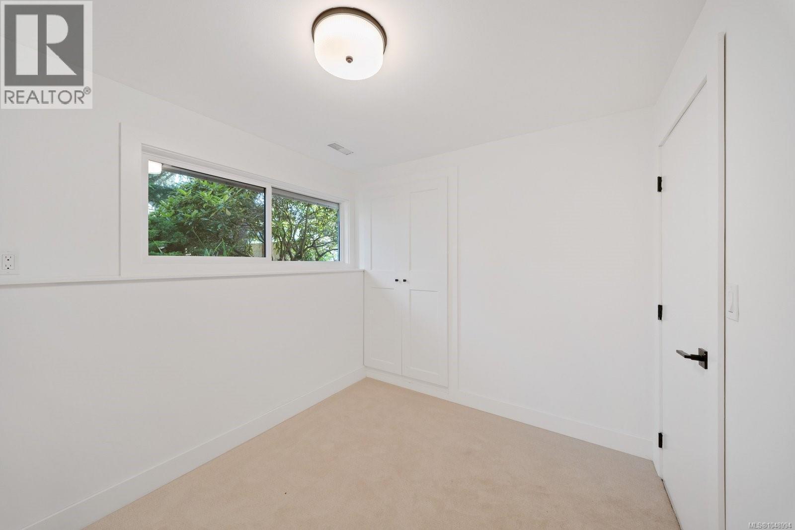 1601 Mileva Lane photo 35