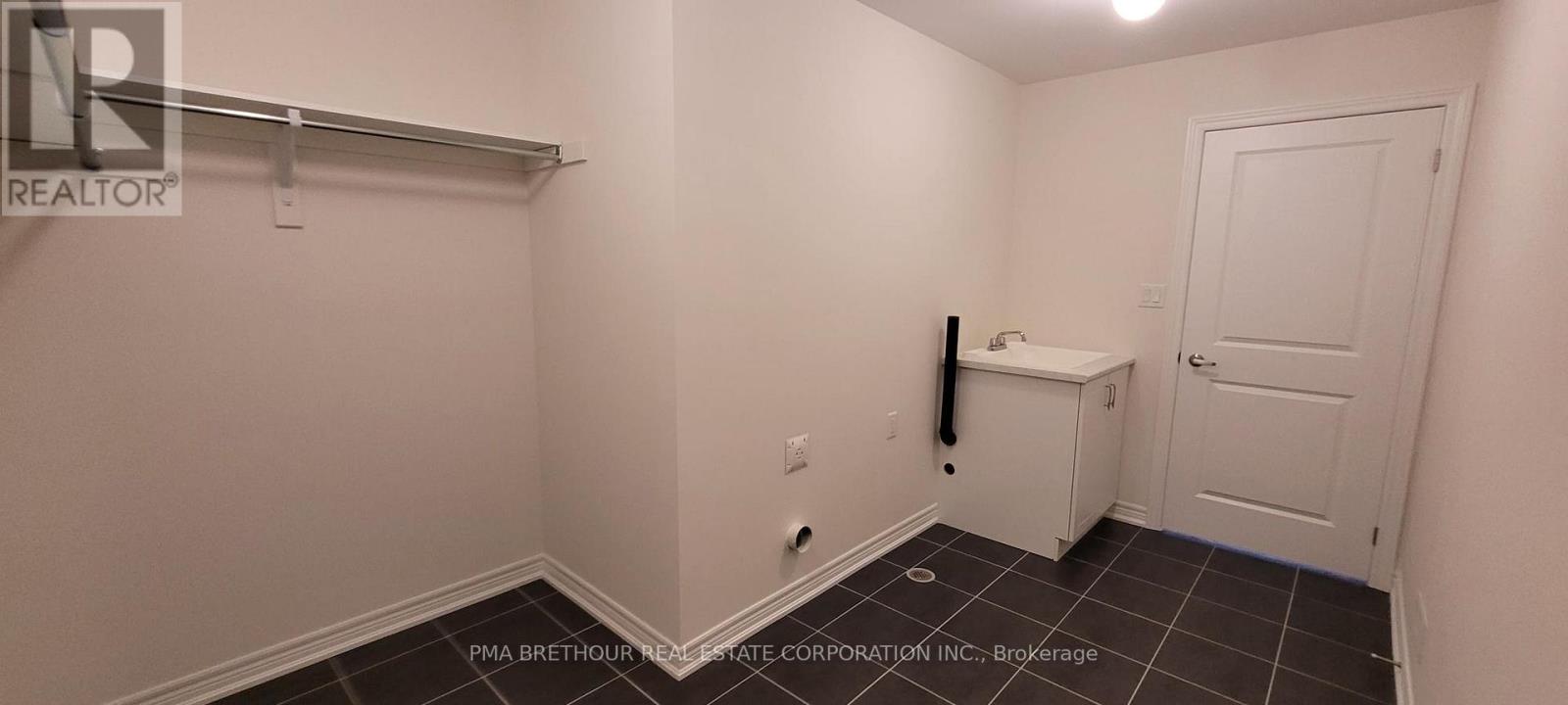 143 Dovedale Drive, Georgina, Ontario  L4P 0S6 - Photo 19 - N13774242