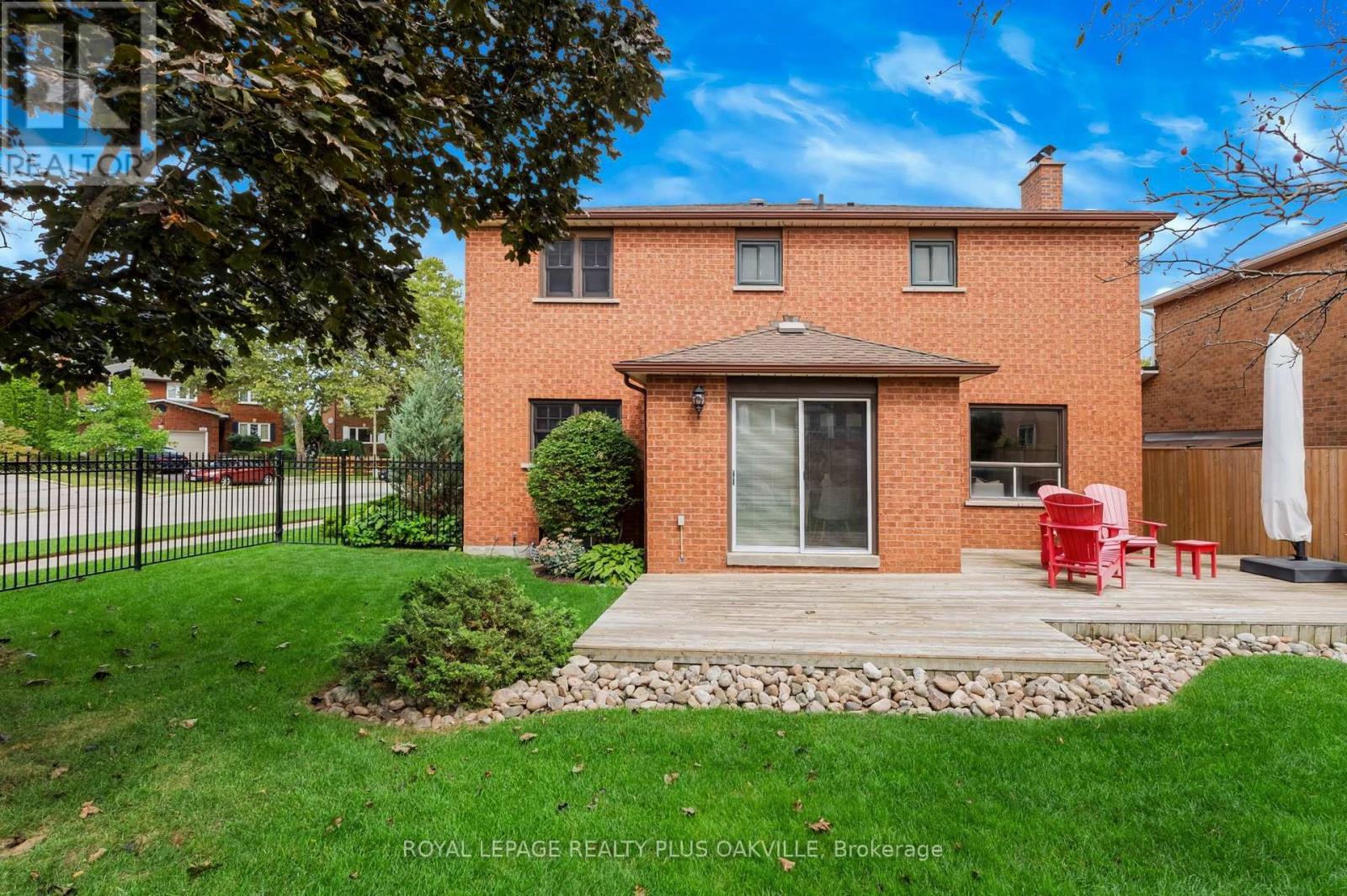 279 Hickory Circle, Oakville, Ontario  L6H 4V3 - Photo 47 - W13798256