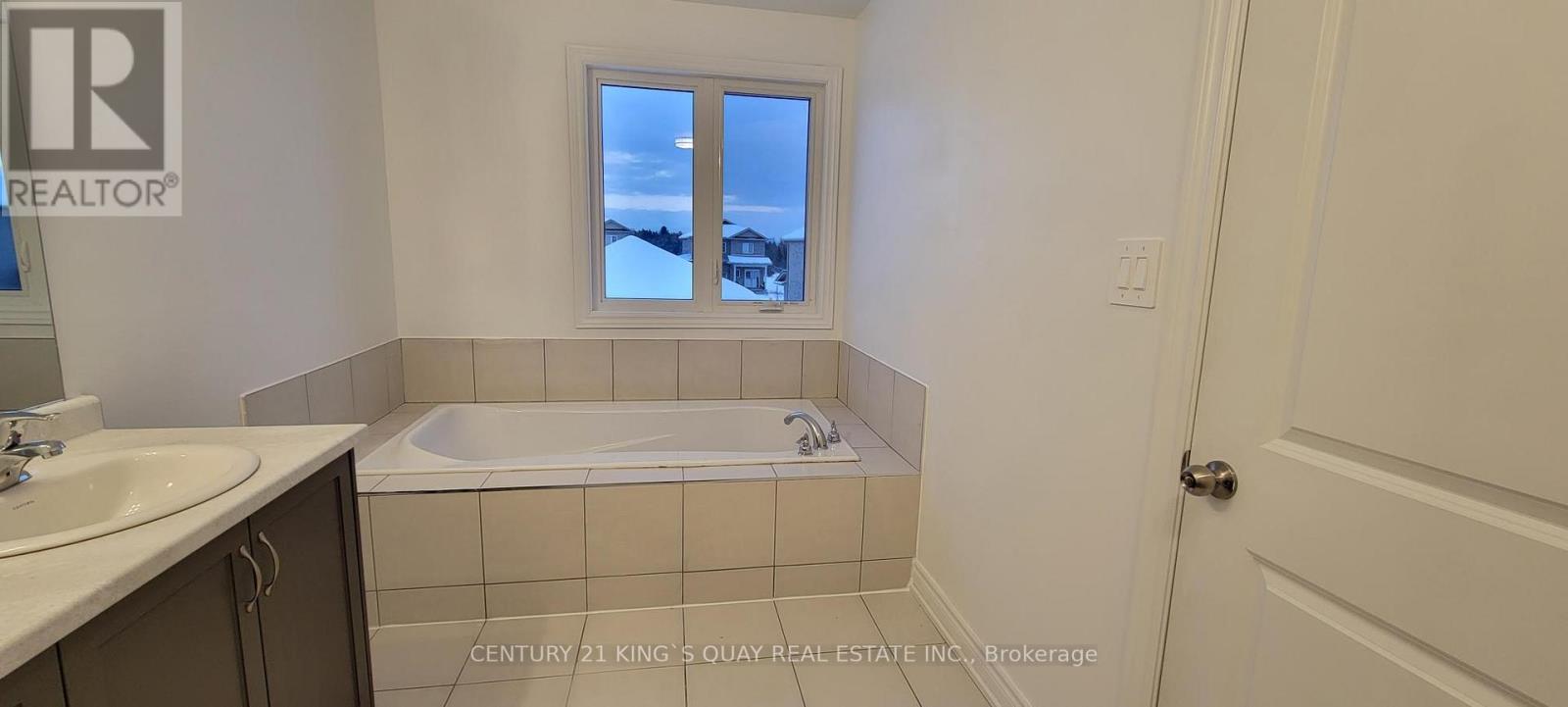 34 Millcreek Drive, Loyalist, Ontario  K0H 2H0 - Photo 13 - X13795564