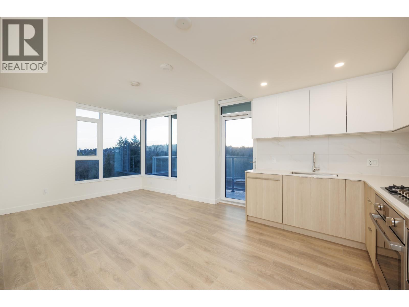 802 308 Alderson Avenue, Coquitlam, British Columbia  V3K 0J2 - Photo 3 - R3166485