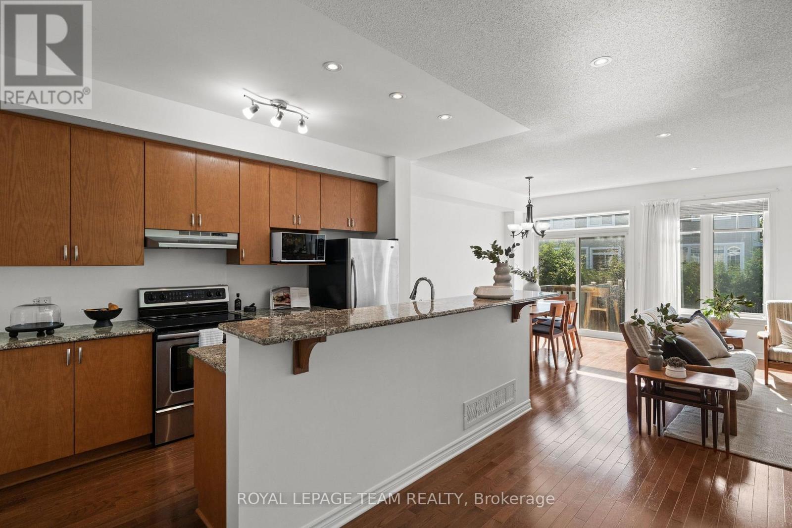 118 Abetti Ridge, Ottawa, Ontario K2J 0Y6 - Photo 4 - X13798862