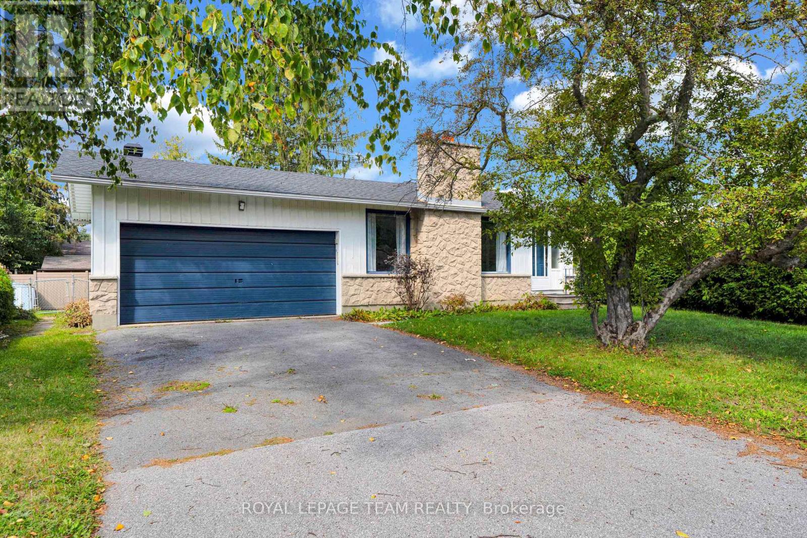 101 COUNTRY LANE W, ottawa, Ontario