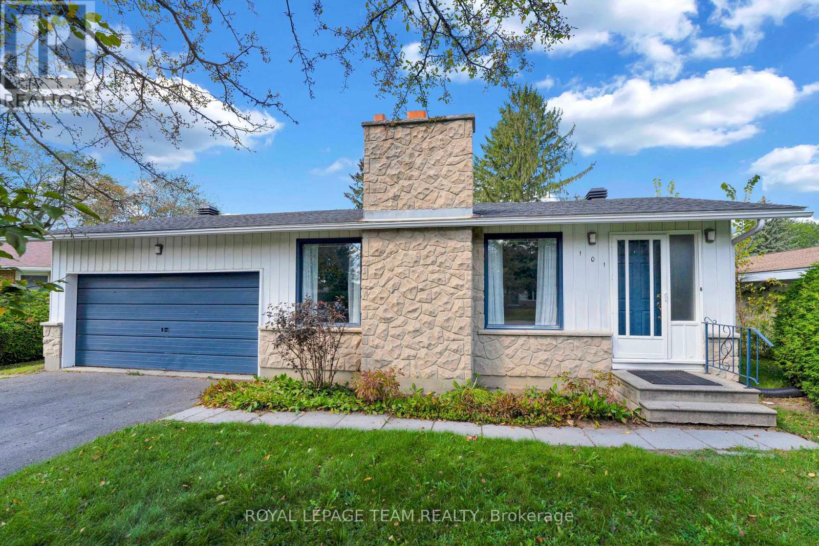 101 Country Lane W, Ottawa, Ontario  K2L 1J4 - Photo 2 - X13798902