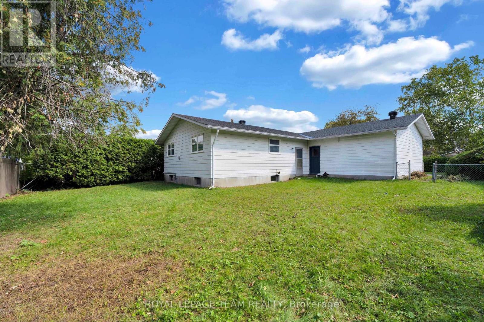 101 Country Lane W, Ottawa, Ontario  K2L 1J4 - Photo 40 - X13798902