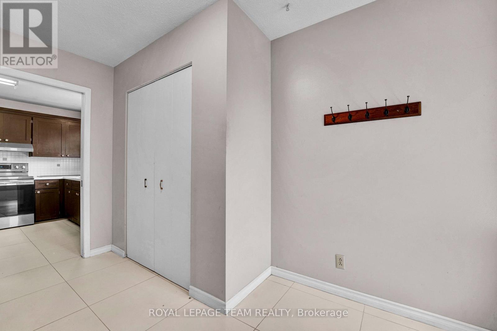 101 Country Lane W, Ottawa, Ontario  K2L 1J4 - Photo 6 - X13798916