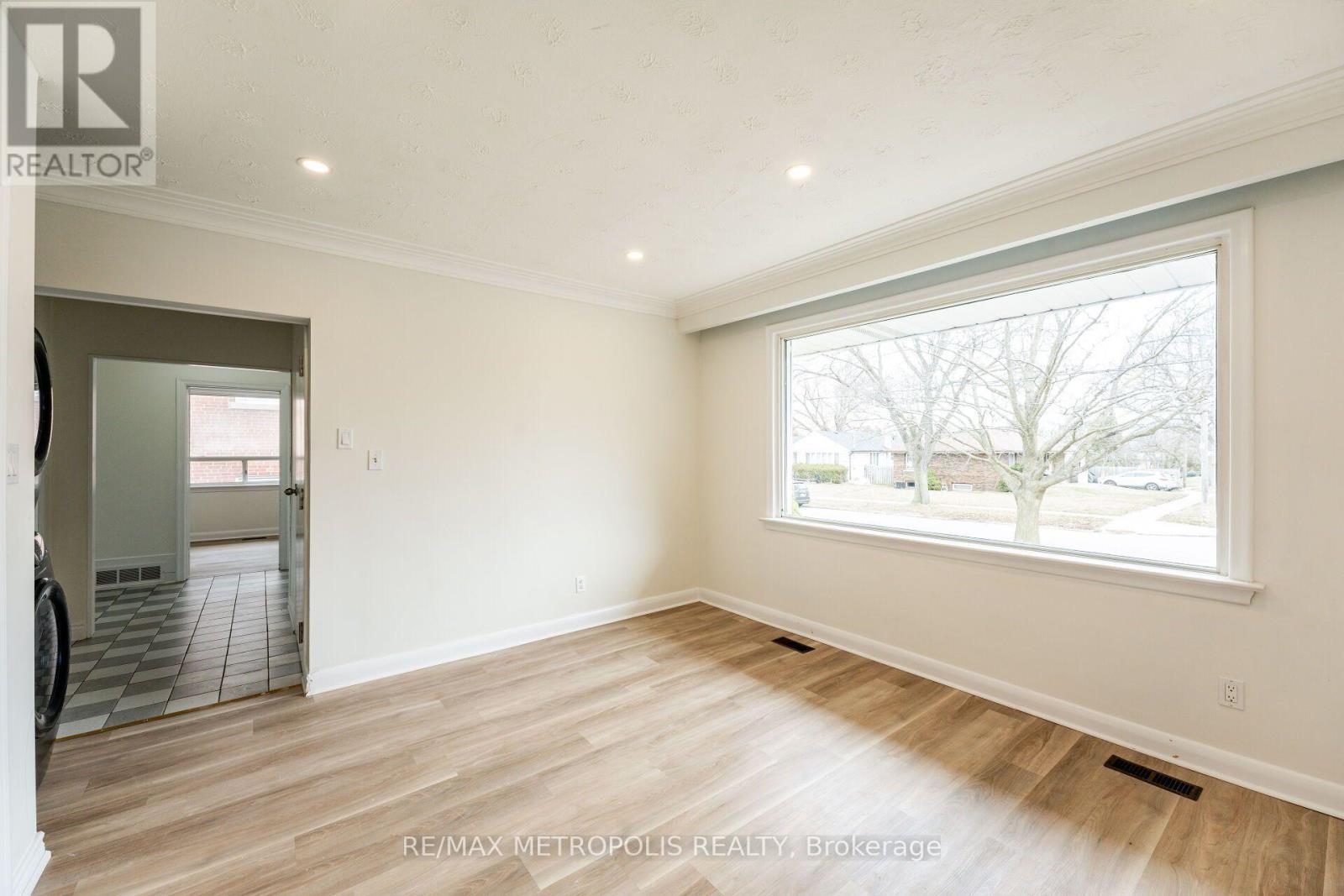 20 Perivale Crescent, Toronto, Ontario  M1J 2C1 - Photo 15 - E13798878