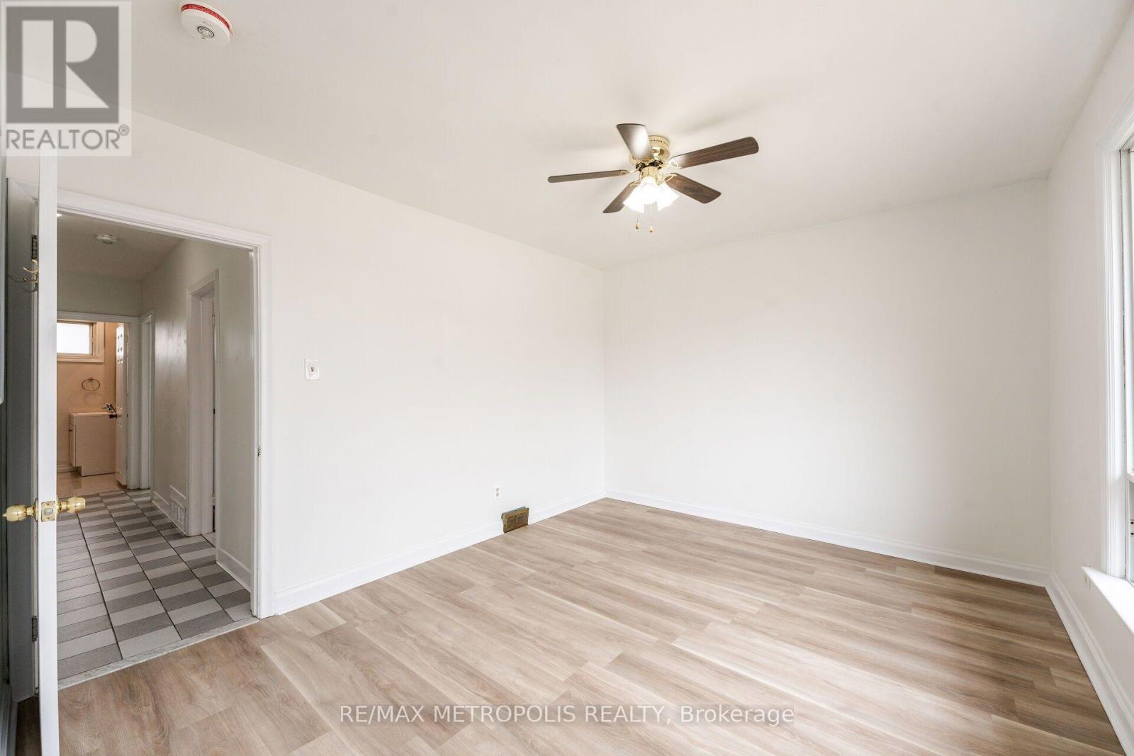 20 Perivale Crescent, Toronto, Ontario  M1J 2C1 - Photo 34 - E13798878