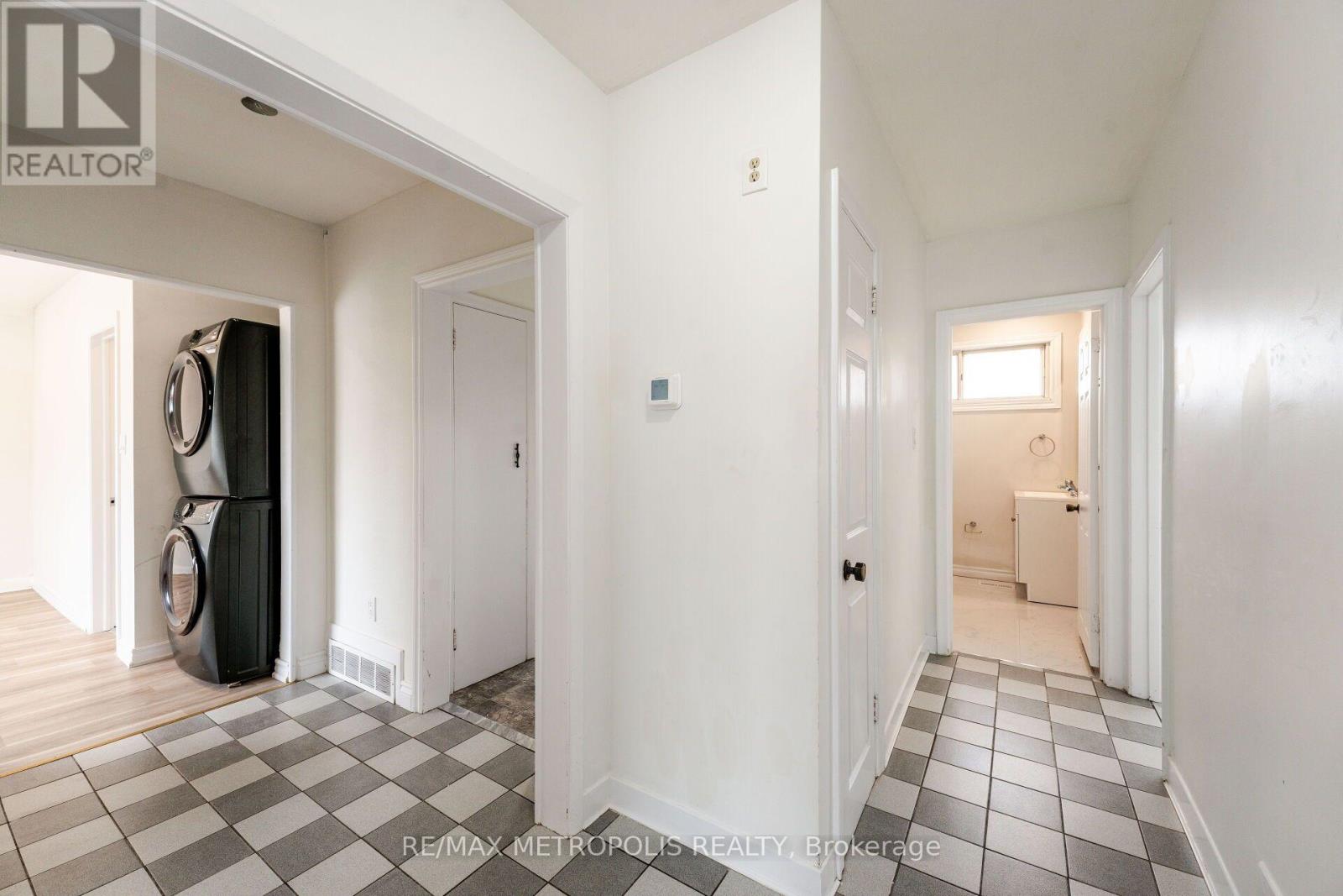 20 Perivale Crescent, Toronto, Ontario  M1J 2C1 - Photo 35 - E13798878