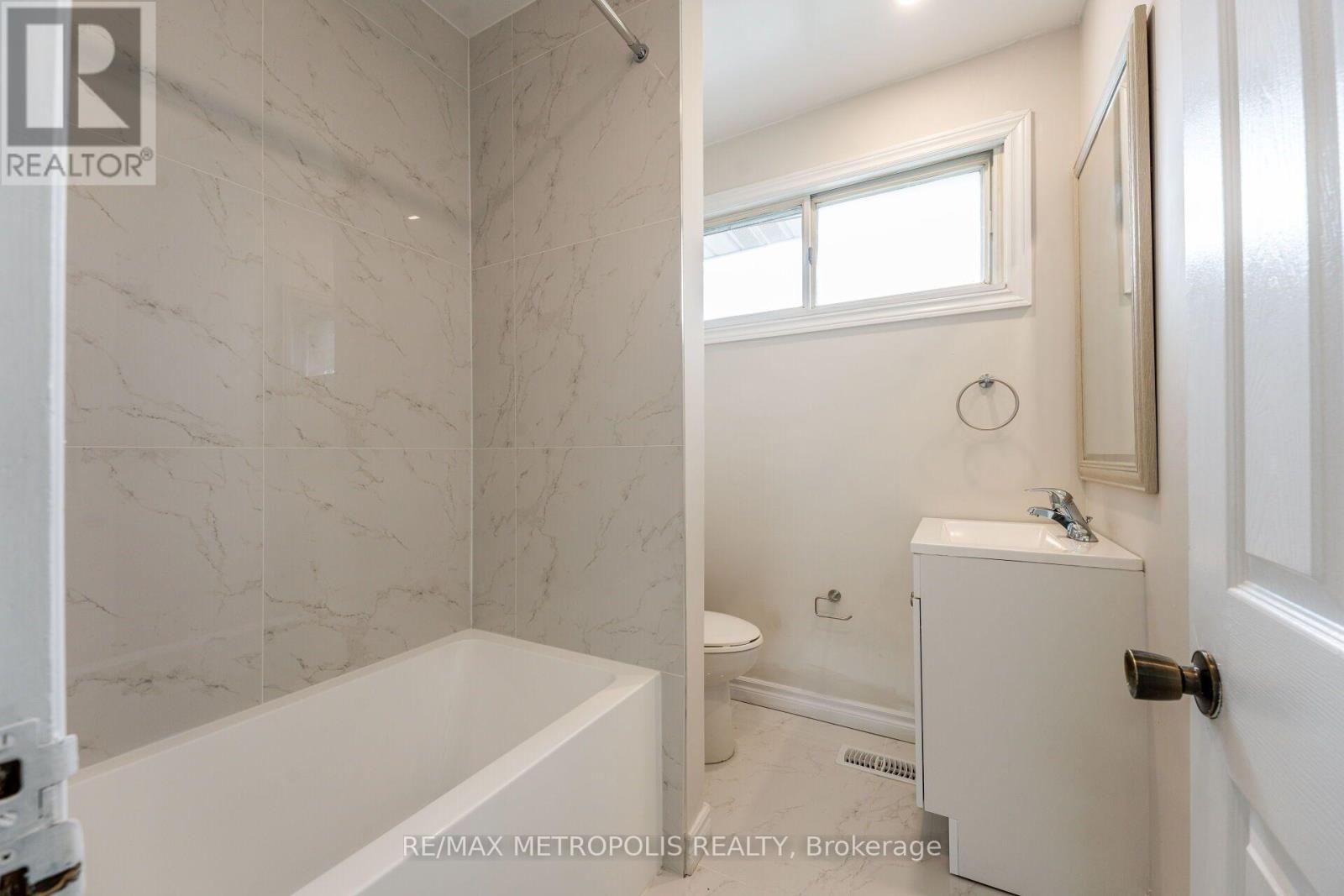 20 Perivale Crescent, Toronto, Ontario  M1J 2C1 - Photo 46 - E13798878