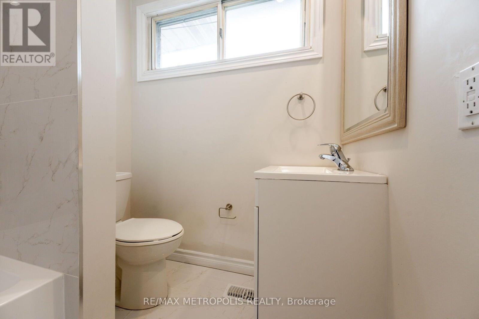 20 Perivale Crescent, Toronto, Ontario  M1J 2C1 - Photo 48 - E13798878