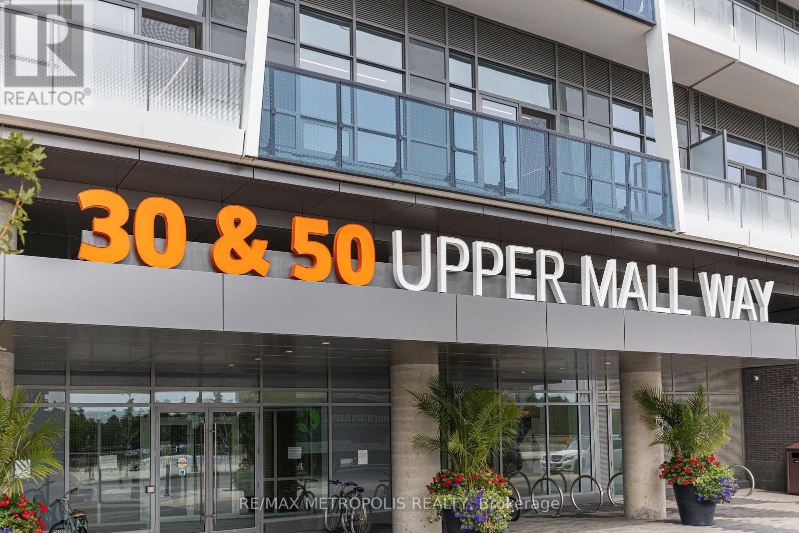 2504 - 30 Upper Mall Way, Vaughan, Ontario  L4J 0L7 - Photo 4 - N13798922