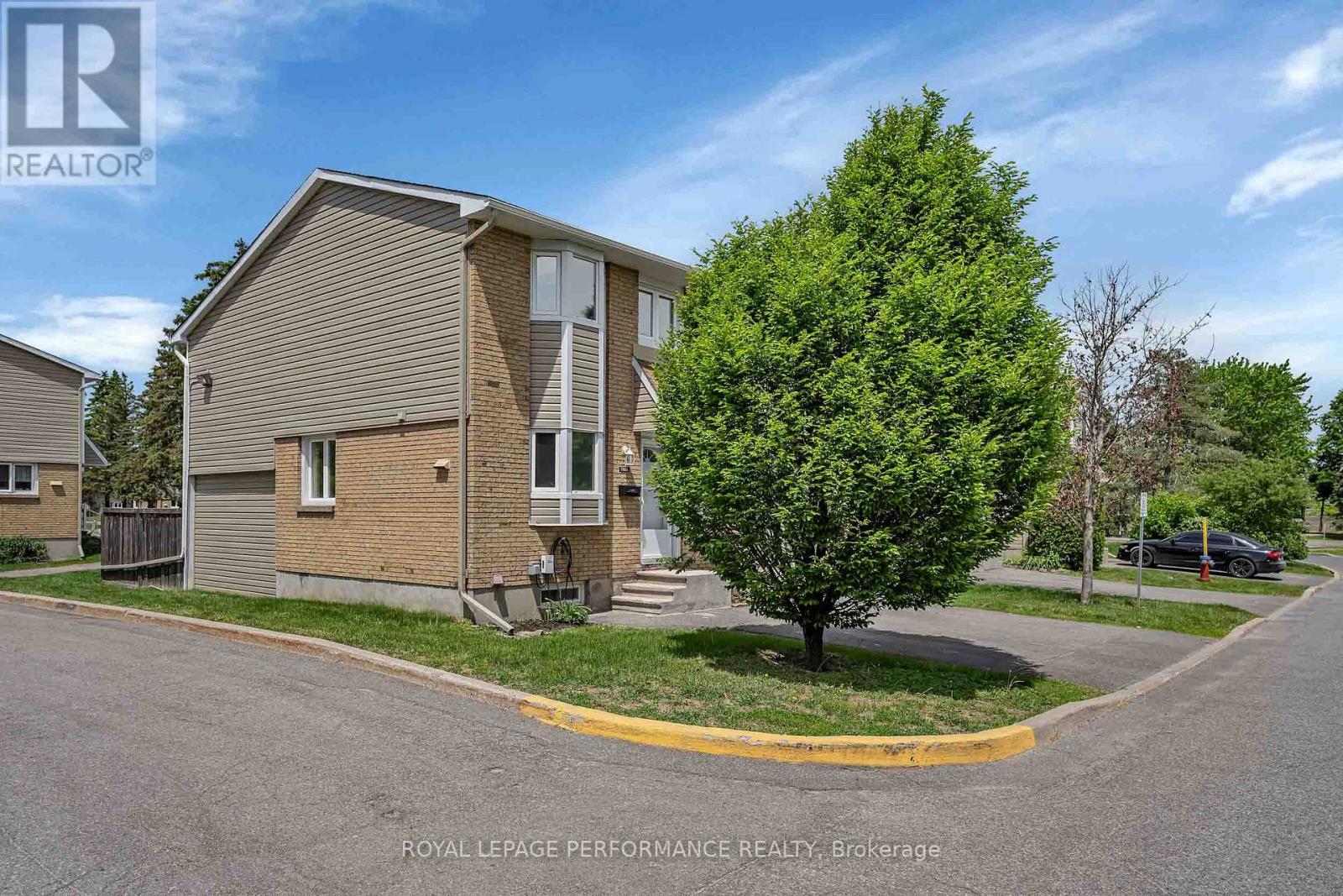 A - 1780 Lamoureux Drive, Ottawa, Ontario  K1E 2N4 - Photo 1 - X13798978