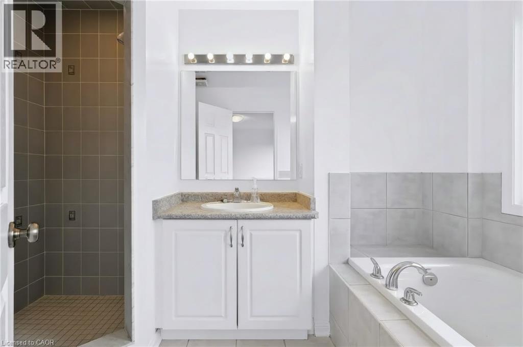3050 Rotary Way Unit# 28, Burlington, Ontario  L7M 0G8 - Photo 28 - 40864284