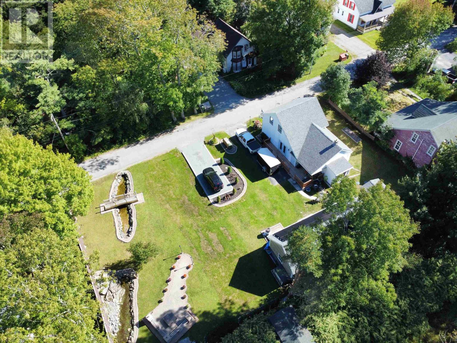22 Forest Street, Milton, Nova Scotia  B0T 1P0 - Photo 3 - 202613696