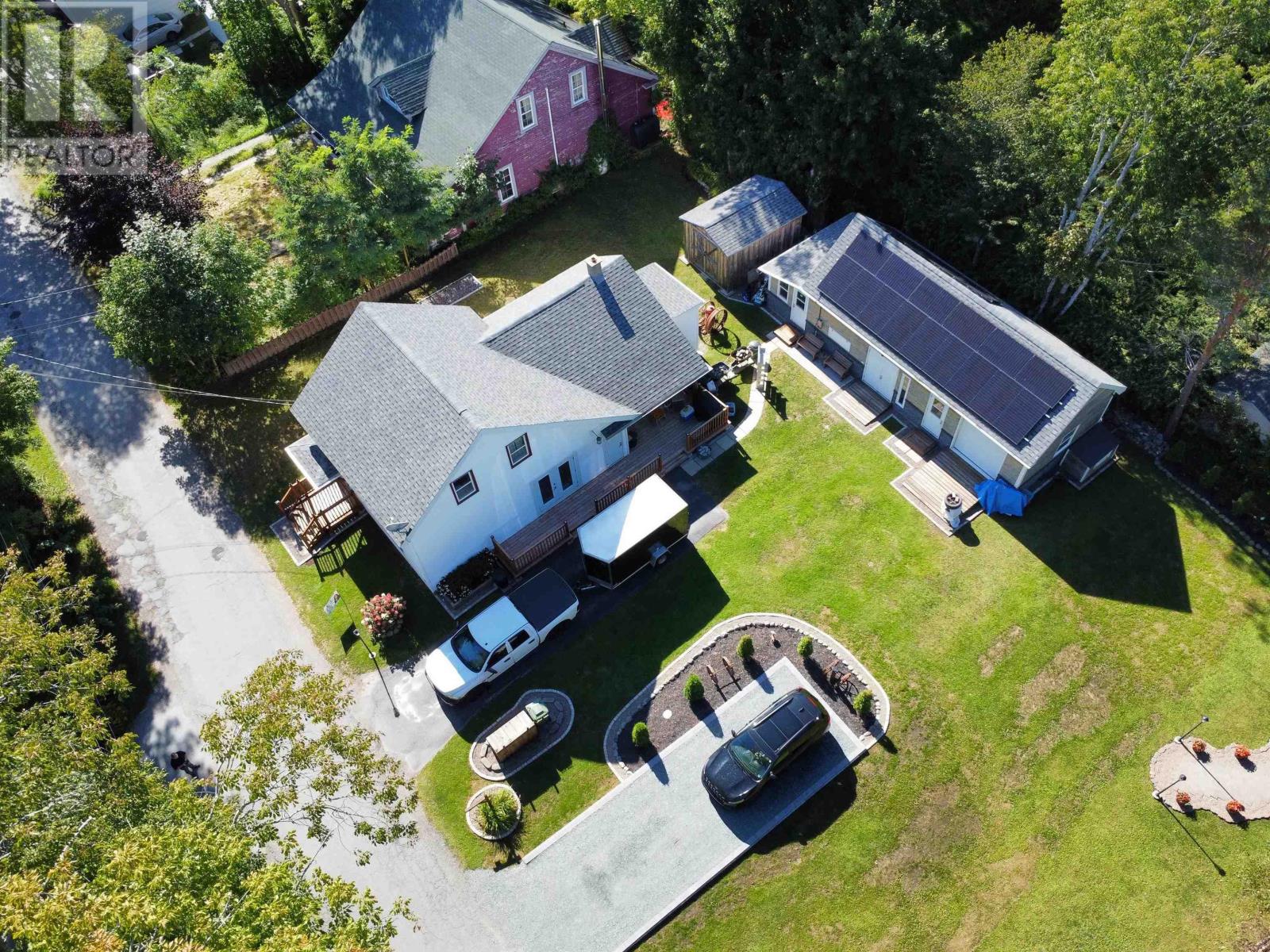 22 Forest Street, Milton, Nova Scotia  B0T 1P0 - Photo 10 - 202613696