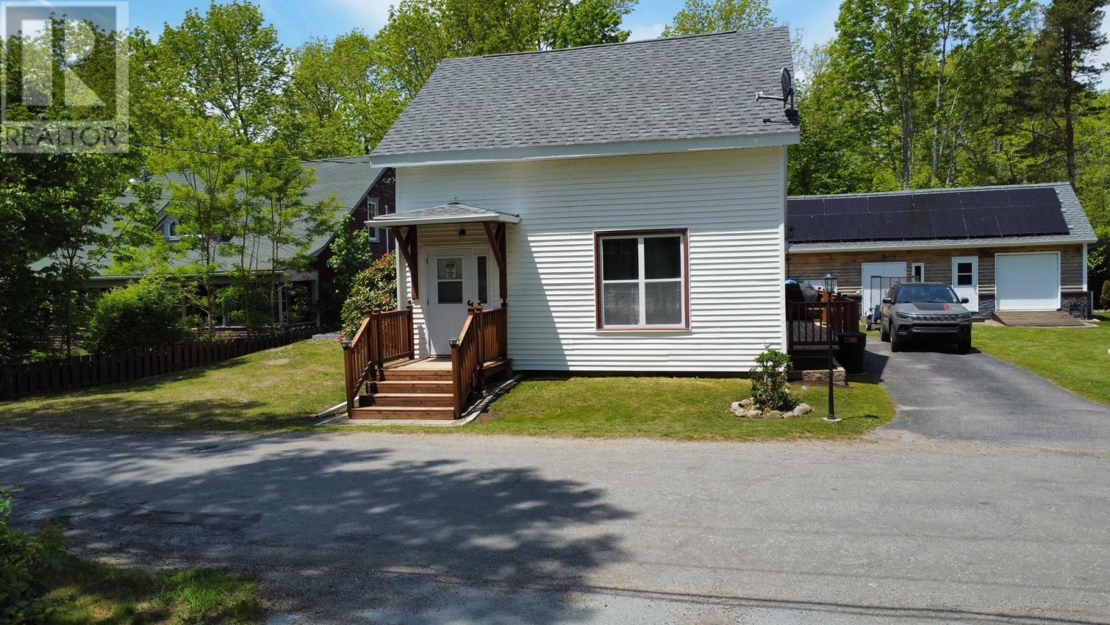 22 Forest Street, Milton, Nova Scotia  B0T 1P0 - Photo 47 - 202613696
