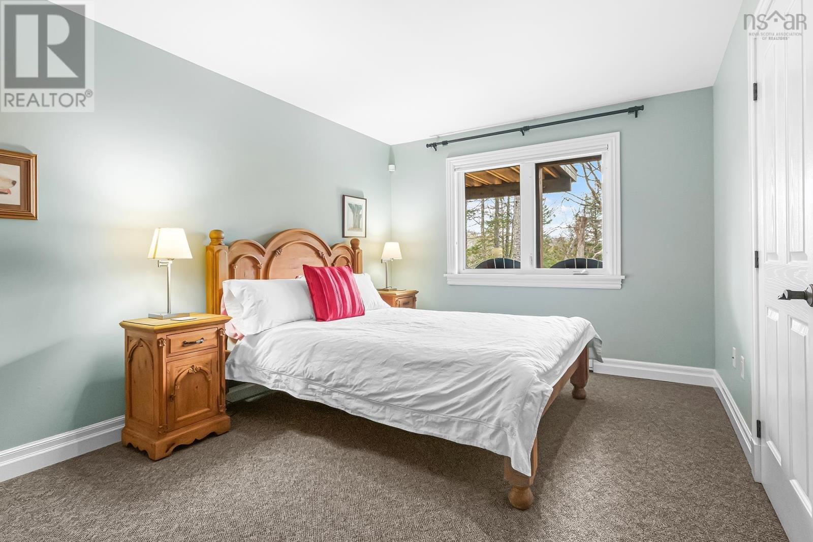 158 Thompson Run photo 34