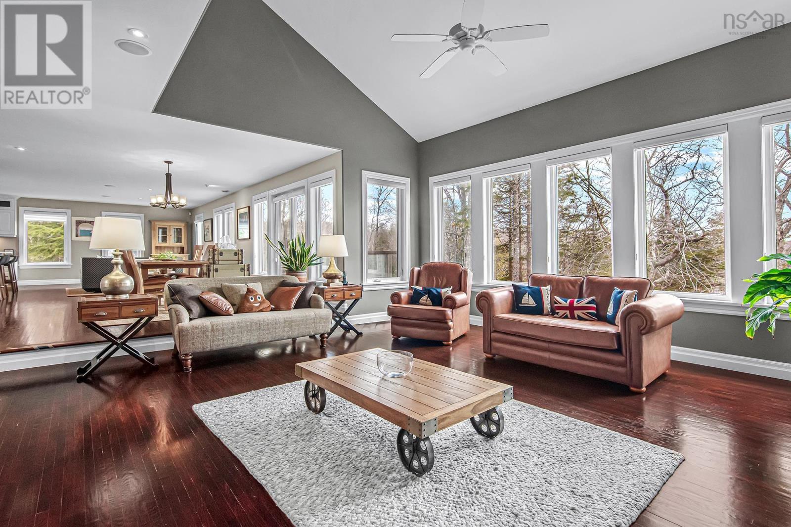 158 Thompson Run photo 7