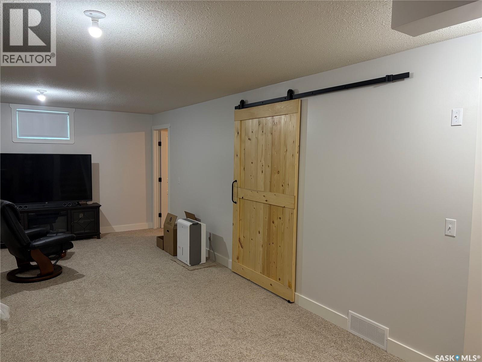 201 1st Street, Kelvington, Saskatchewan  S0A 1W0 - Photo 31 - SK041875