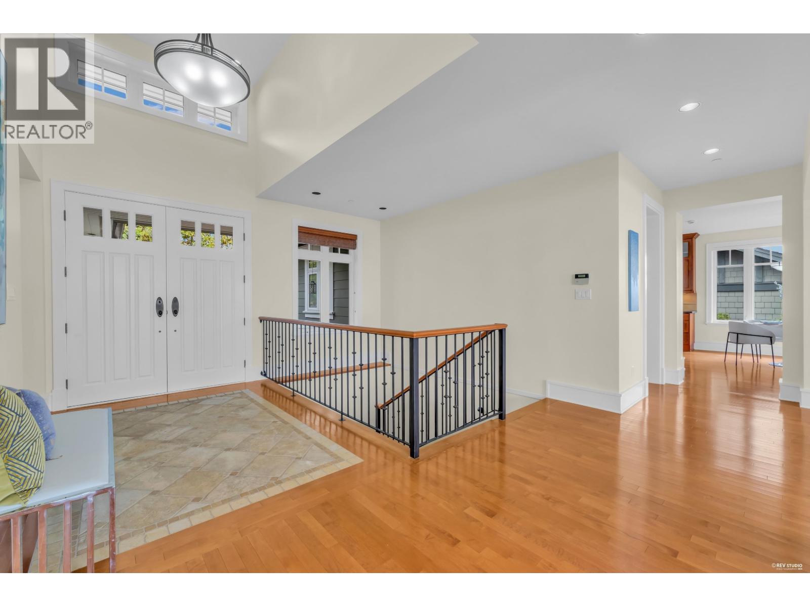 2673 Folkestone Way, West Vancouver, British Columbia  V7S 3H8 - Photo 5 - R3130335