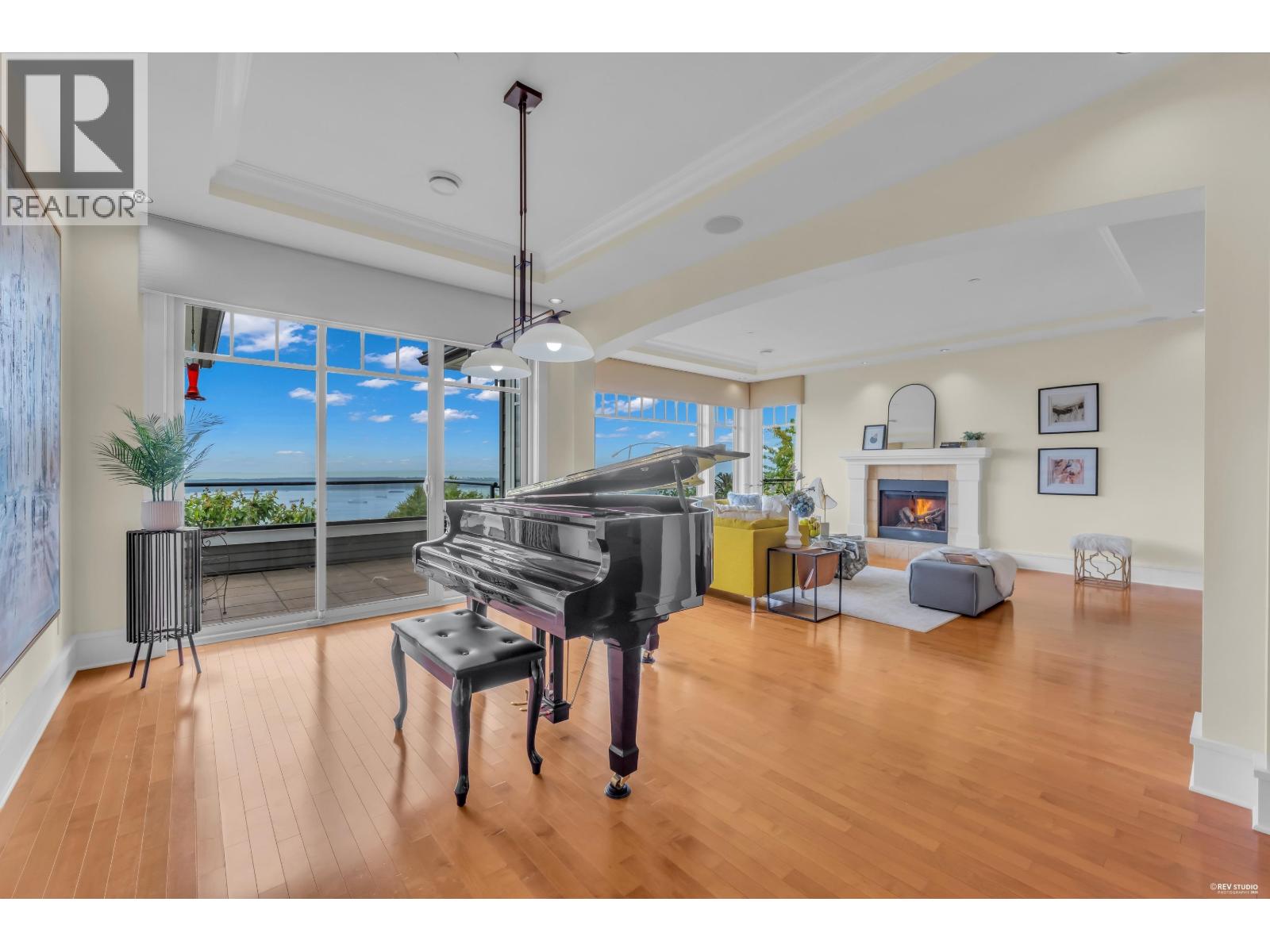 2673 Folkestone Way, West Vancouver, British Columbia  V7S 3H8 - Photo 6 - R3130335