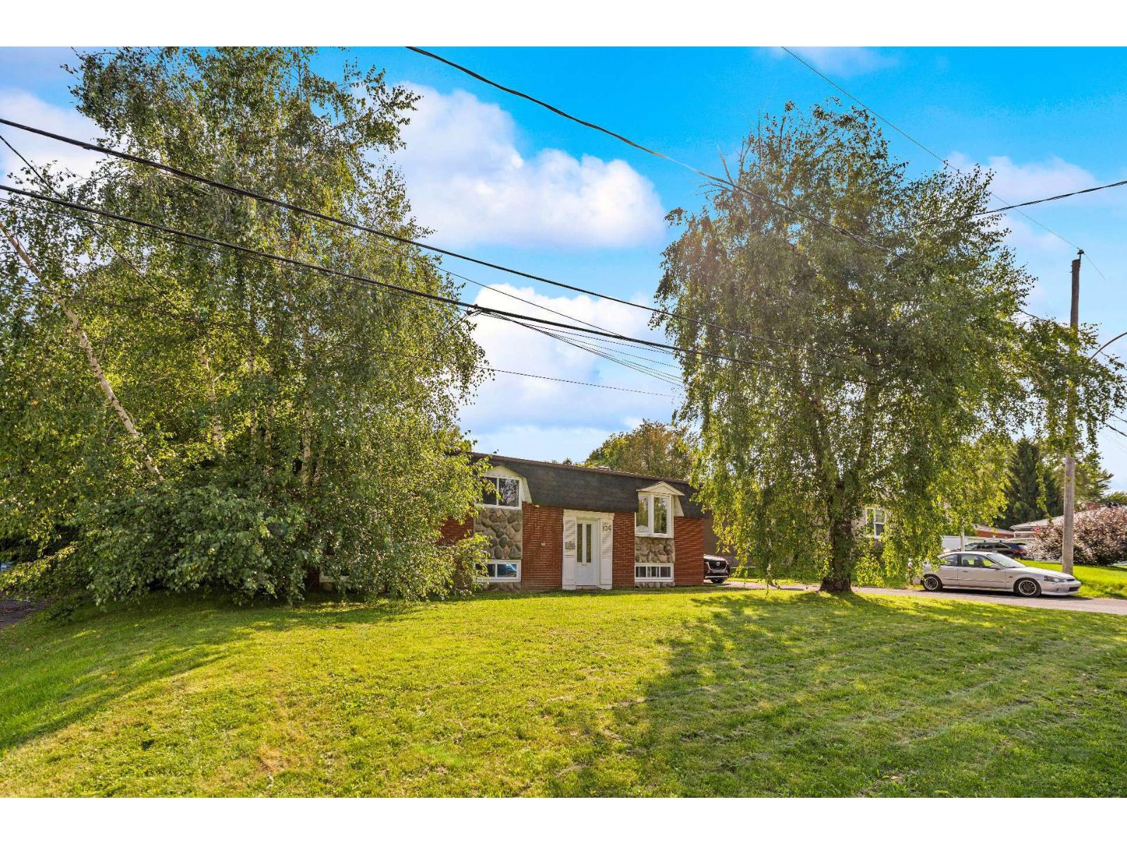 136 Rue Brassard Saint-Jean-sur-Richelieu Quebec Canada J3B4E6 3