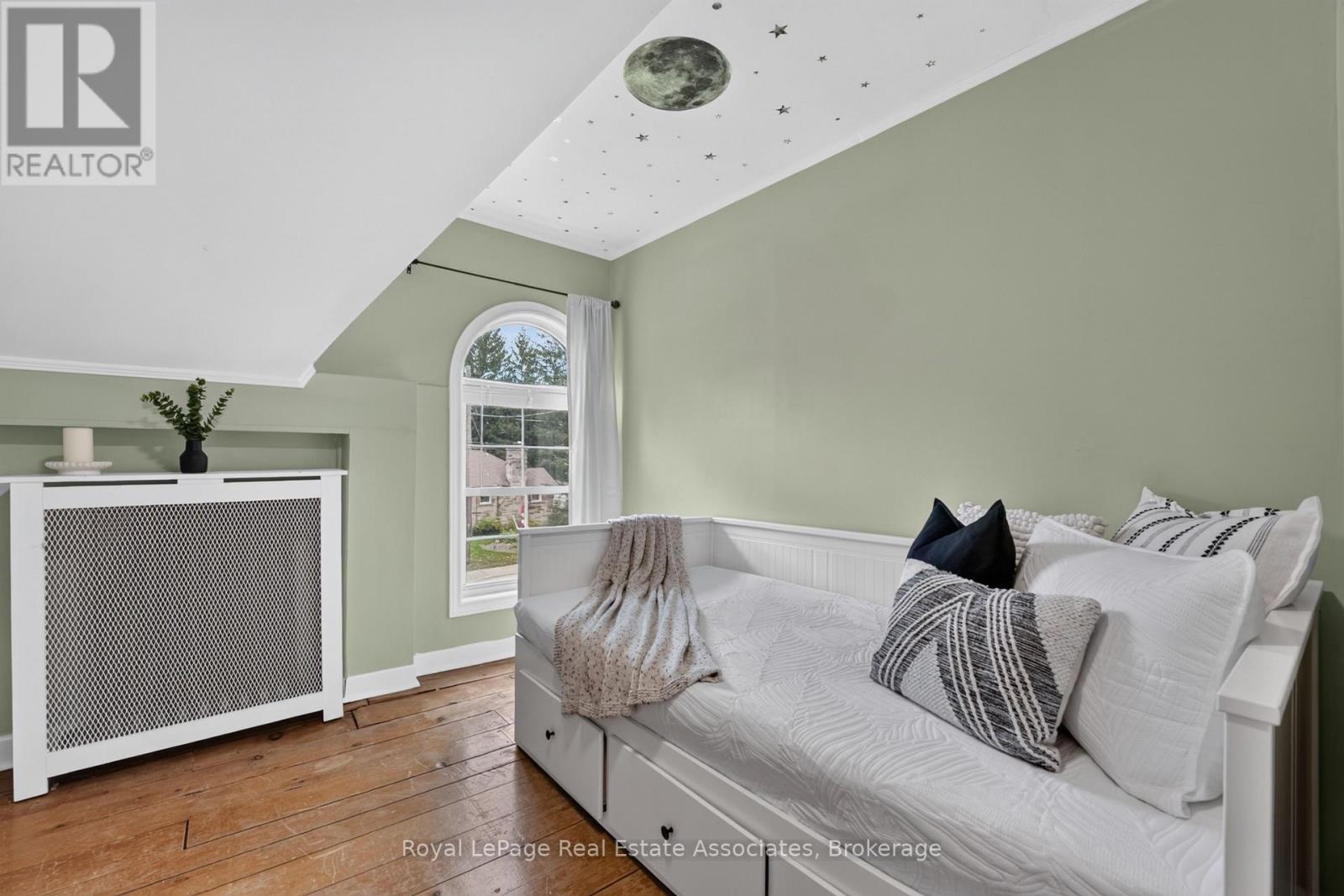 15 Charles Street, Halton Hills, Ontario  L7G 2Z1 - Photo 39 - W13798176