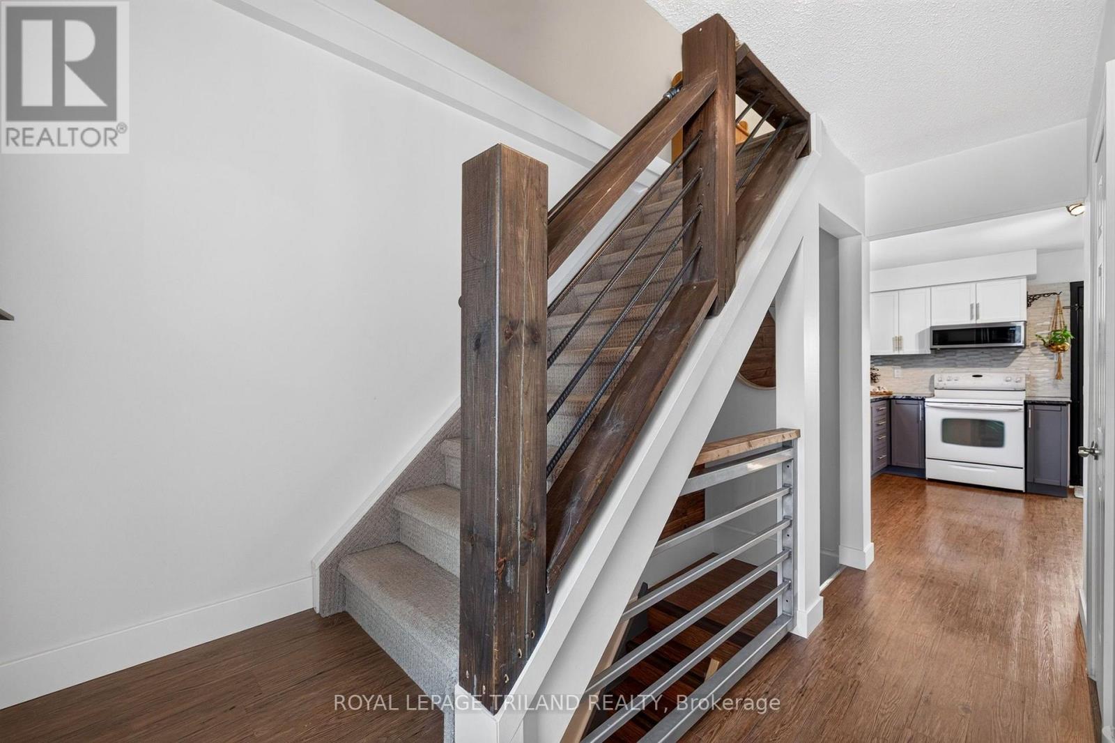 44 Speight Crescent, London East, Ontario  N5V 3W7 - Photo 4 - X13798870